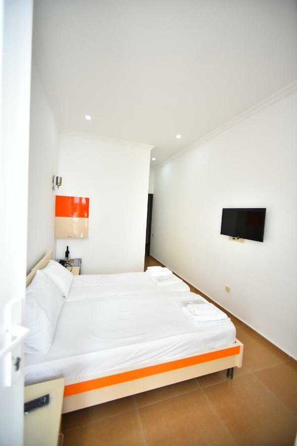Orange Home Hotel Batumi Exterior foto