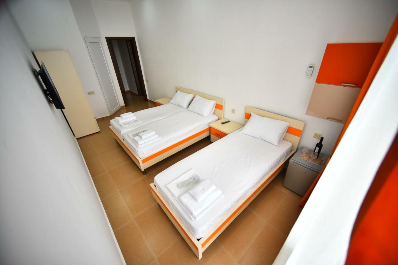 Orange Home Hotel Batumi Exterior foto